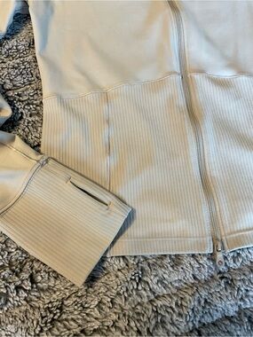 Brand new! Light Beige Offline Ribbed Zip-Up Jacket